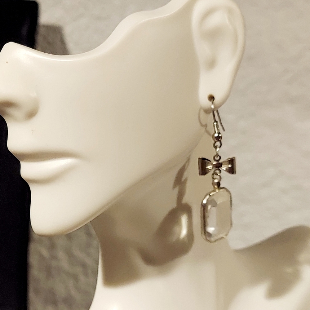 Earrings Silver Bows Clear Rectangle Jewelry - image 4
